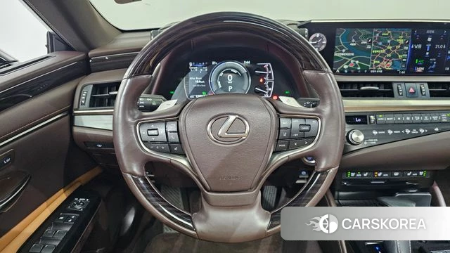 Lexus ES300h 7th generation 2021 Золотой из Кореи, фото 6