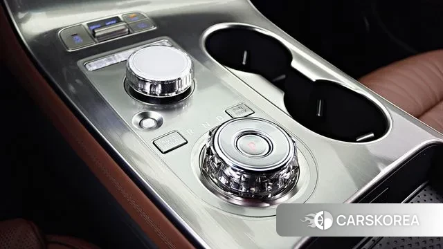 Genesis GV70 2025 Белый из Кореи, фото 6