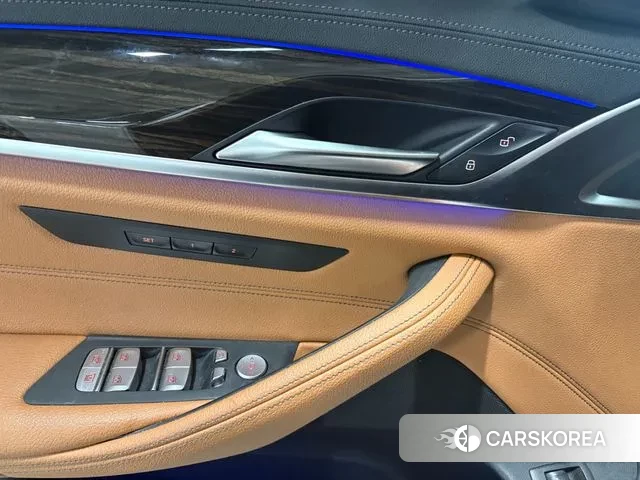 BMW 5 Series (G30) 2022 Белый из Кореи, фото 6