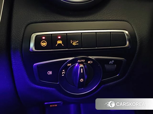 Mercedes-Benz C-Class W205 2023 Белый из Кореи, фото 6