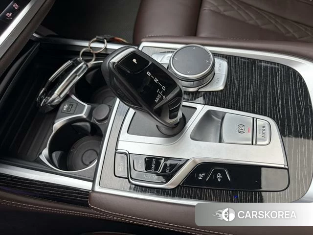 BMW 7 series 2022 Черный из Китая, фото 6