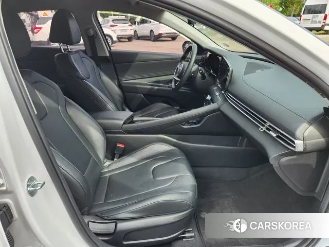 Hyundai Avante Hybrid (CN7) 2022 Белый из Кореи, фото 6