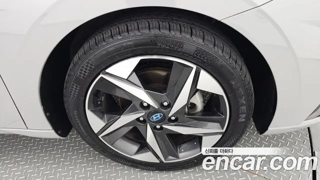 Hyundai Avante (CN7) 2020 Серебристо-серый из Кореи, фото 6