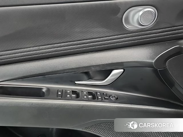Hyundai The New Avante (CN7) 2023 Белый из Кореи, фото 6