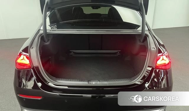 Mercedes-Benz E-Class W214 2026 Черный из Кореи, фото 6
