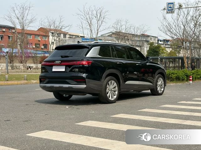 Audi Q6 2024 Черный из Китая, фото 6