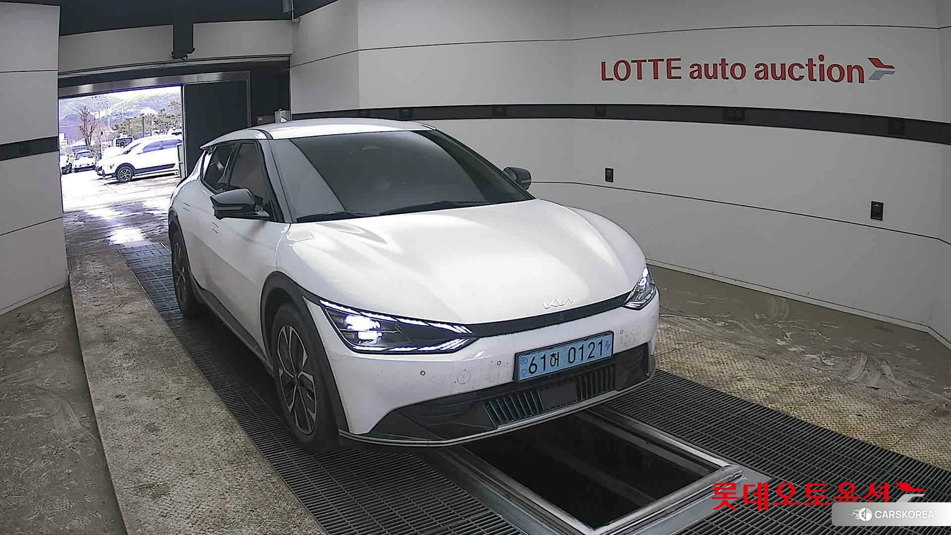 Kia EV6 2023 Белый из Кореи, фото 6