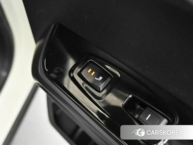 Ssangyong Torres EVX 2024 Белый из Кореи, фото 6