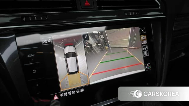Volkswagen Tiguan Allspace 2023 Белый из Кореи, фото 6
