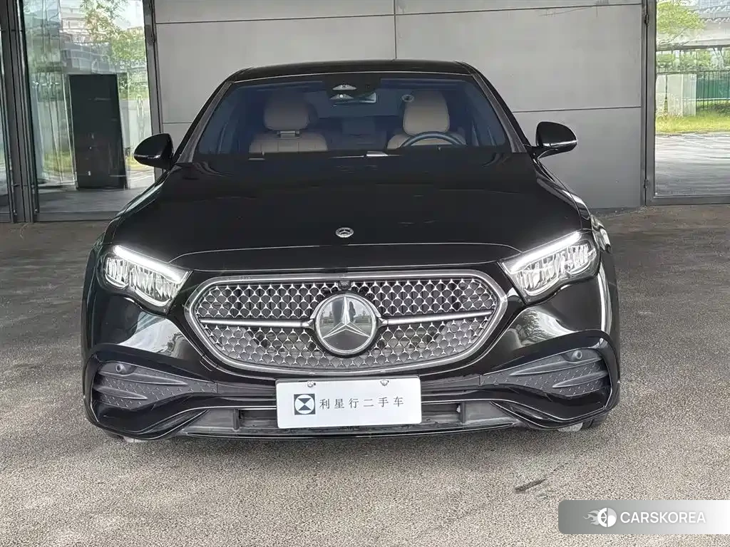 Mercedes-Benz E-Class 2025 Черный из Китая, фото 6