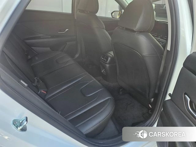 Hyundai The New Avante (CN7) 2024 Белый из Кореи, фото 6