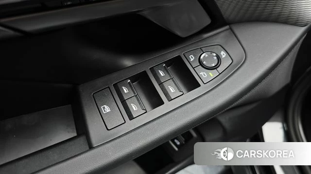 BMW 5 Series (G60) 2025 Серый из Кореи, фото 6