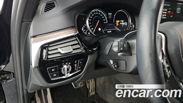 BMW 5 Series (G30) 2018 Синий из Кореи, фото 6