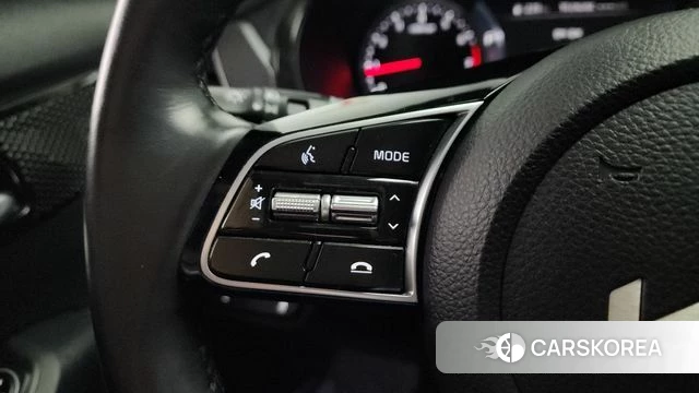 Kia Seltos 2022 Белый из Кореи, фото 6