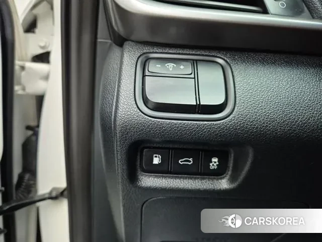 Kia The New K5 2nd generation 2018 Белый из Кореи, фото 6