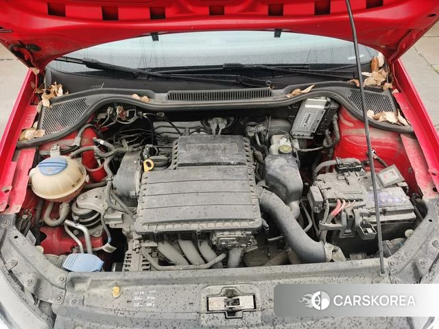 Volkswagen Polo 2018 Красный из Китая, фото 6