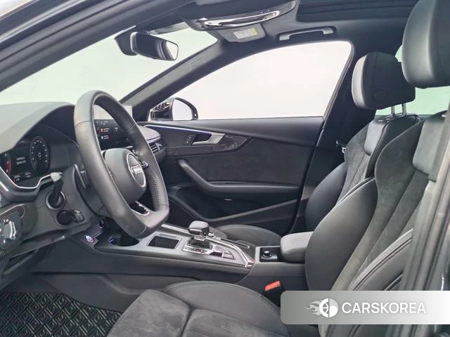 Audi A4L 2021 Темно-серый из Китая, фото 6