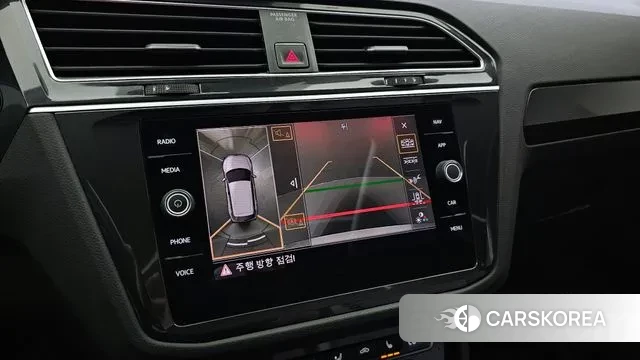 Volkswagen Tiguan second Generation 2018 Белый из Кореи, фото 6