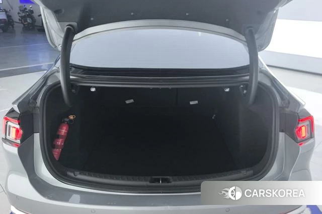 Ford Mondeo 2024 Темно-серый из Китая, фото 6