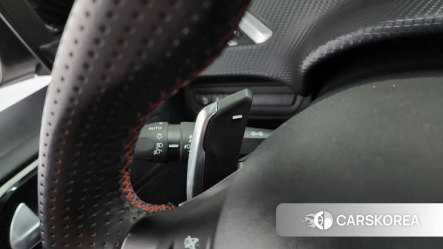 Peugeot 208 2018 Белый из Кореи, фото 6