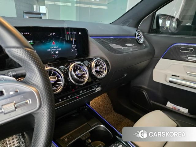 Mercedes-Benz GLA - Class H247 2021 Белый из Кореи, фото 6