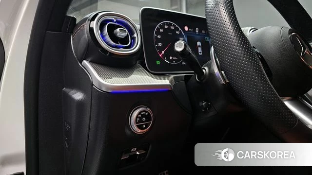 Mercedes-Benz C-Class W206 2023 Белый из Кореи, фото 6