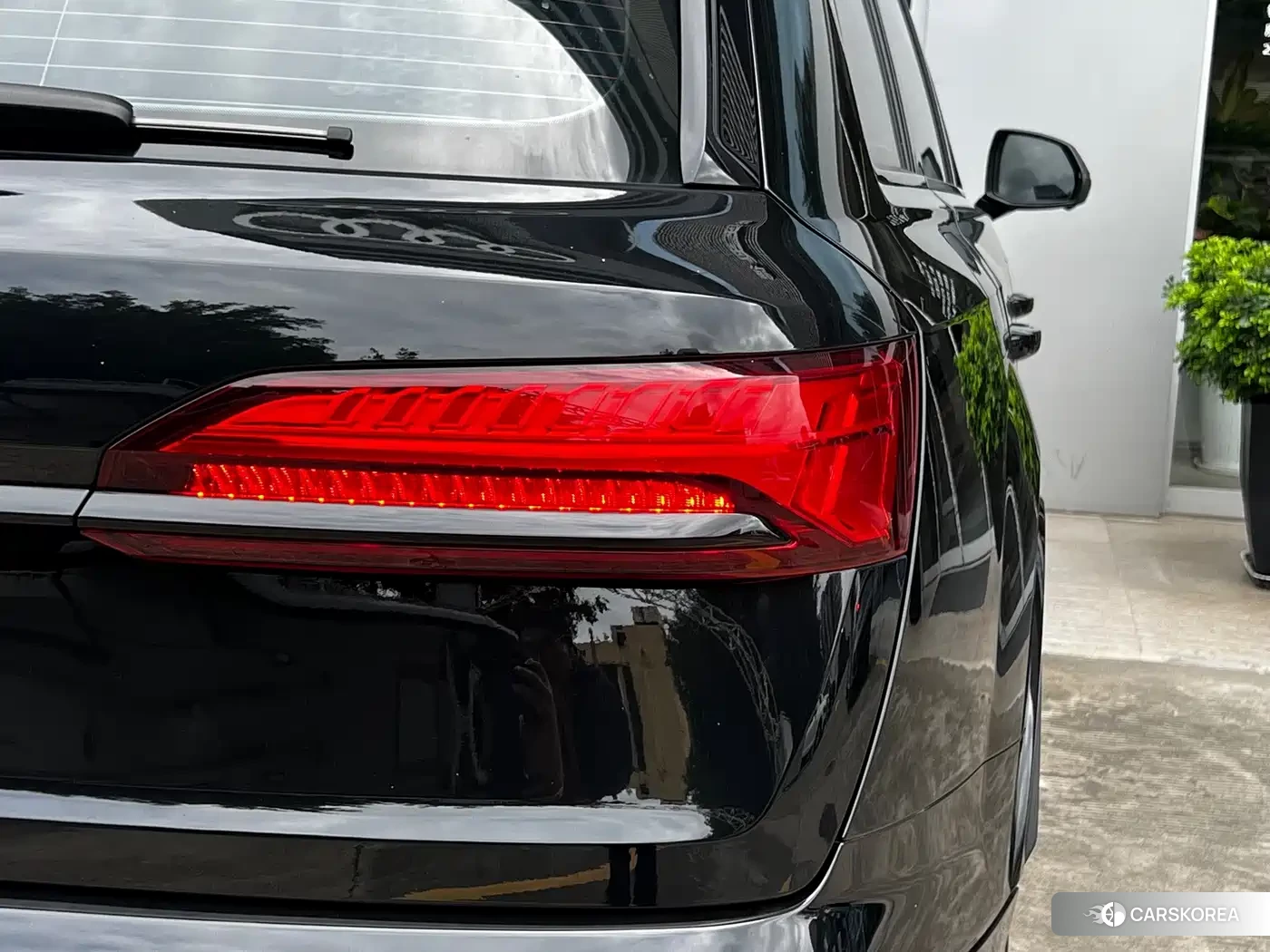 Audi Q7 2024 Черный из Китая, фото 6