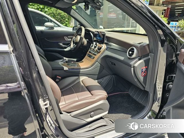Mercedes-Benz GLC 2022 Черный из Китая, фото 6