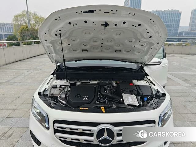 Mercedes-Benz GLB 2023 Белый из Китая, фото 6