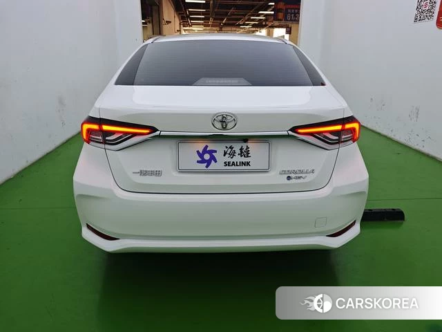 Toyota Corolla 2024 Белый из Китая, фото 6