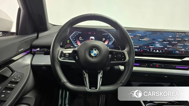 BMW 5 Series (G60) 2023 Белый из Кореи, фото 6