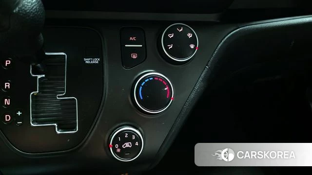 Kia The New Kia Ray 2023 Белый из Кореи, фото 6