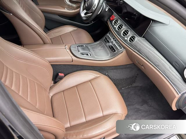 Mercedes-Benz E-class 2020 Черный из Китая, фото 6