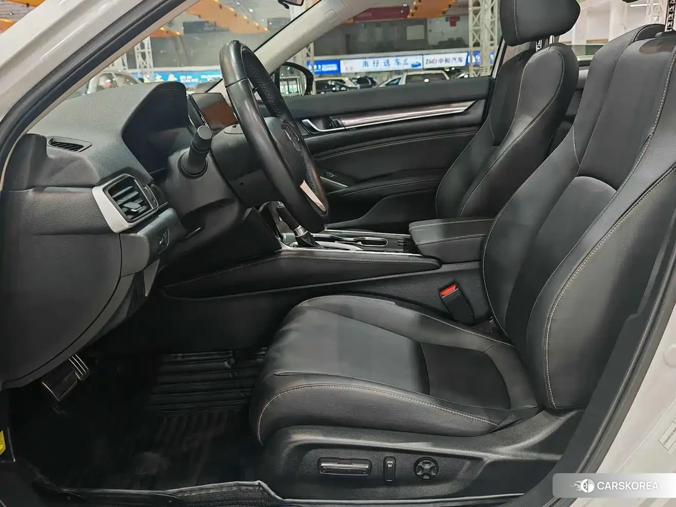 Honda Accord 2023 Белый из Китая, фото 6