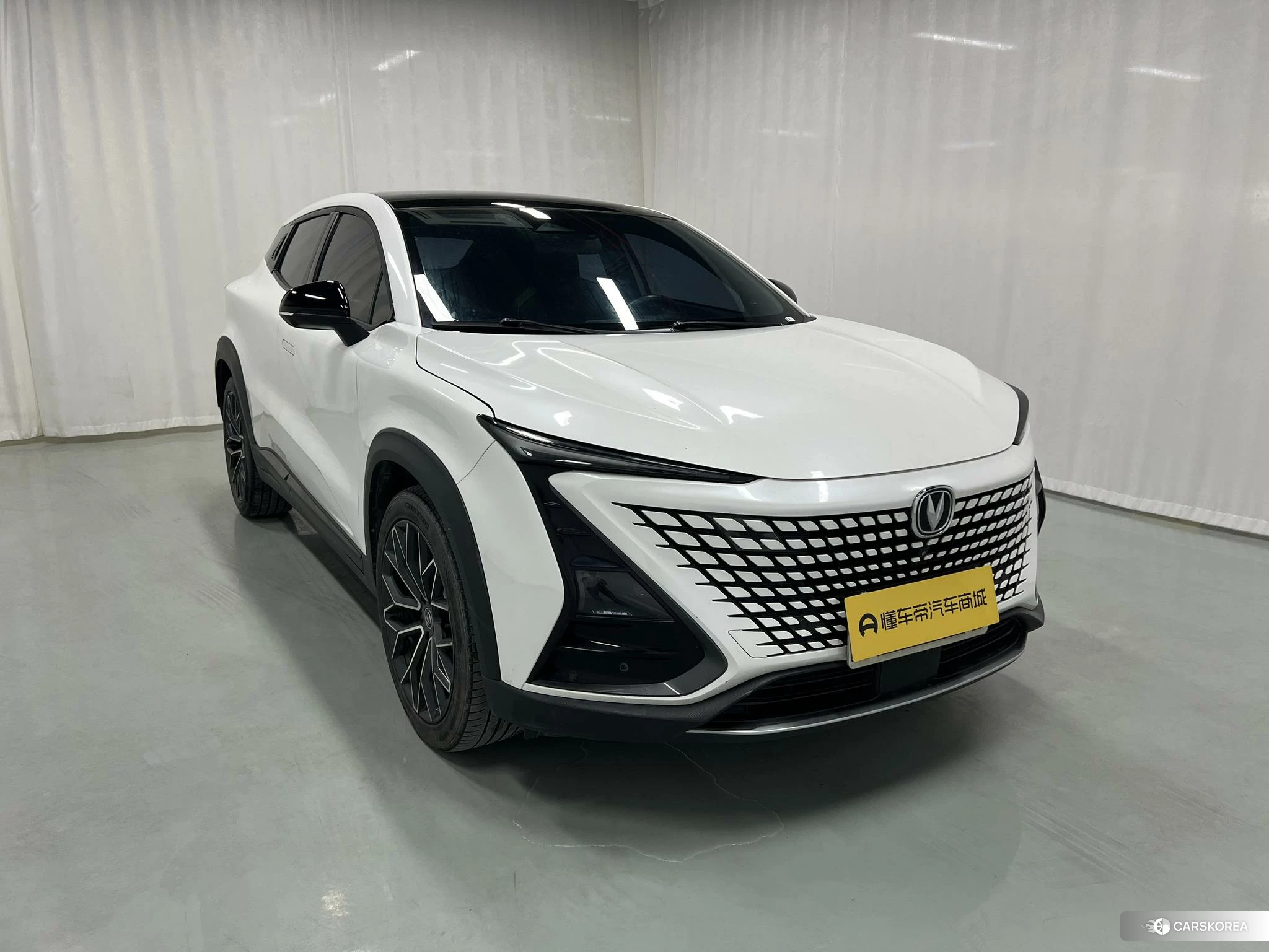 Chang'an UNI-T 2021 Белый из Китая, фото 6
