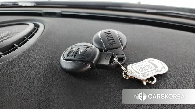Mini Cooper S Clubman 2021 Серый из Кореи, фото 6