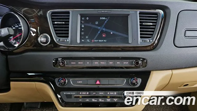 Kia The New Carnival id 2456975 из Кореи 6