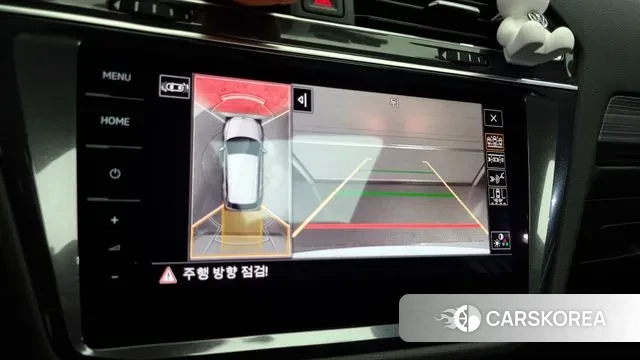 Volkswagen Tiguan Allspace 2023 Белый из Кореи, фото 6