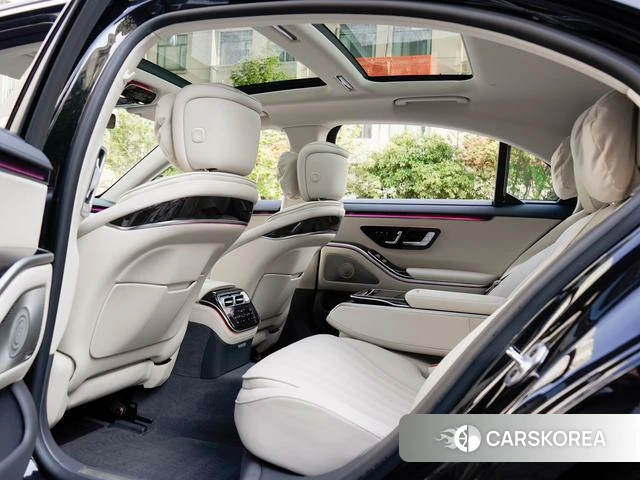 Mercedes-Benz S-class 2024 Черный из Китая, фото 6