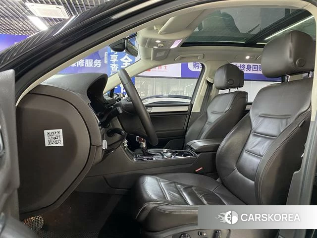 Volkswagen Touareg 2019 Черный из Китая, фото 6