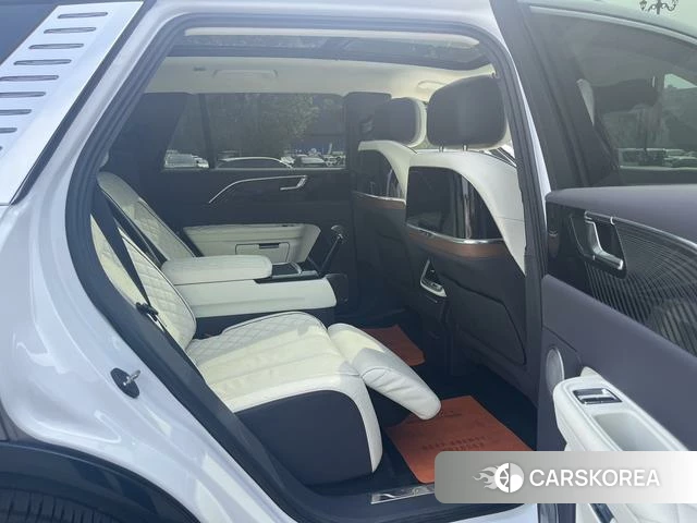 Red flag E-HS9 2021 Серебристо-серый из Китая, фото 6