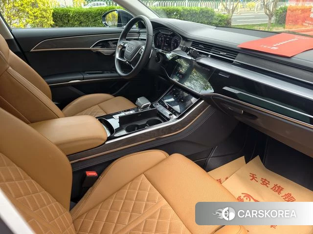 Audi A8 2023 Черный из Китая, фото 6