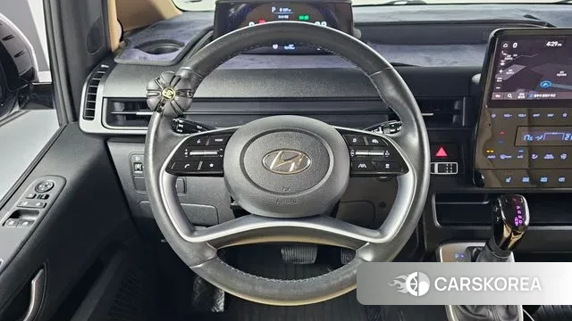 Hyundai Staria 2023 Черный из Кореи, фото 6