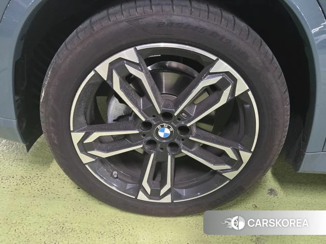 BMW X1 (U11) 2025 Небесно-голубой из Кореи, фото 6
