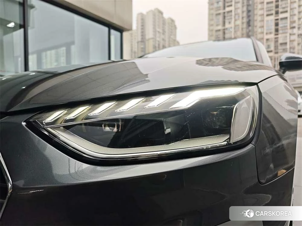 Audi A4L 2020 Темно-серый из Китая, фото 6