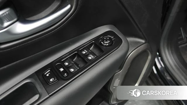 Jeep Renegade 2021 Черный из Кореи, фото 6