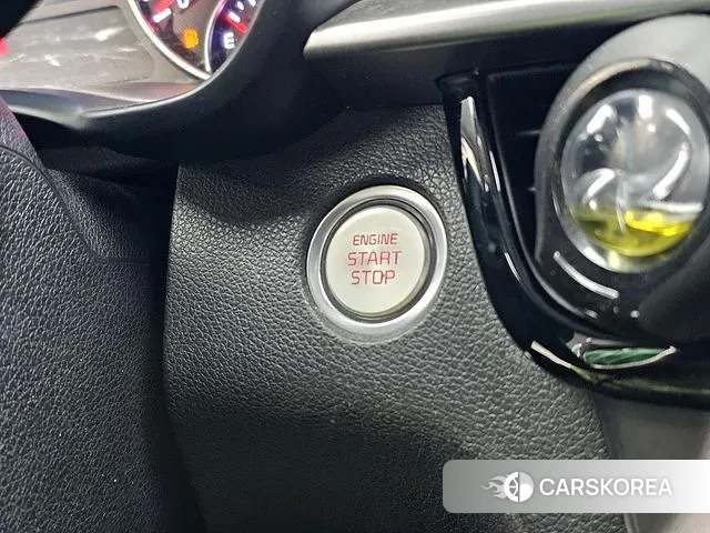 Kia The New K5 2nd generation 2018 Белый из Кореи, фото 6