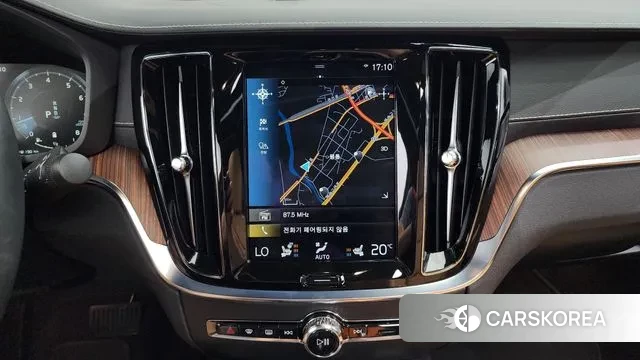 Volvo S60 3rd generation 2021 Серебряный из Кореи, фото 6