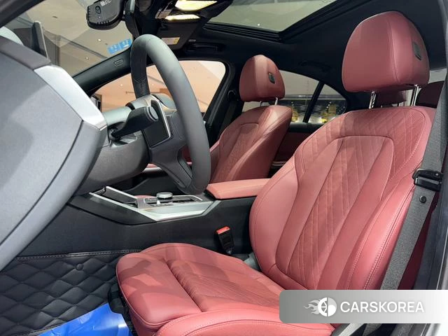 BMW 3 series 2025 Белый из Китая, фото 6