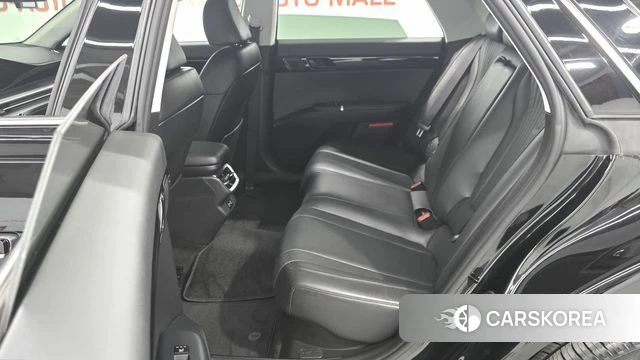 Hyundai Grandeur Hybrid (GN7) 2023 Черный из Кореи, фото 6